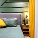 Grandstay Center Hotell *