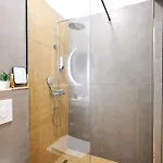 Hotell Grandstay Center *