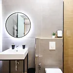Grandstay Center * Durrës