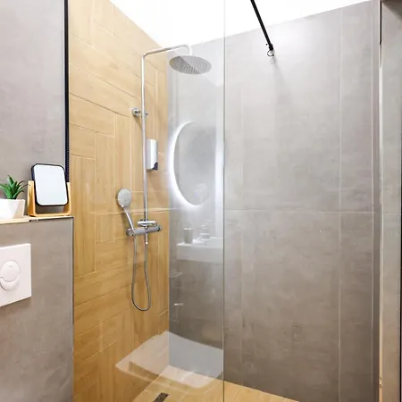 Hotel Grandstay Center *