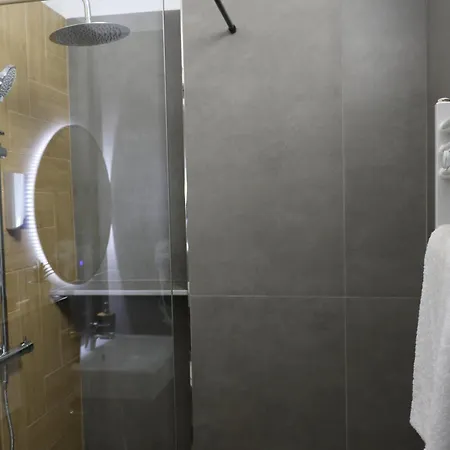 Grandstay City Center Hotel