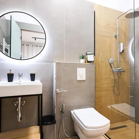 Grandstay Center * Durres