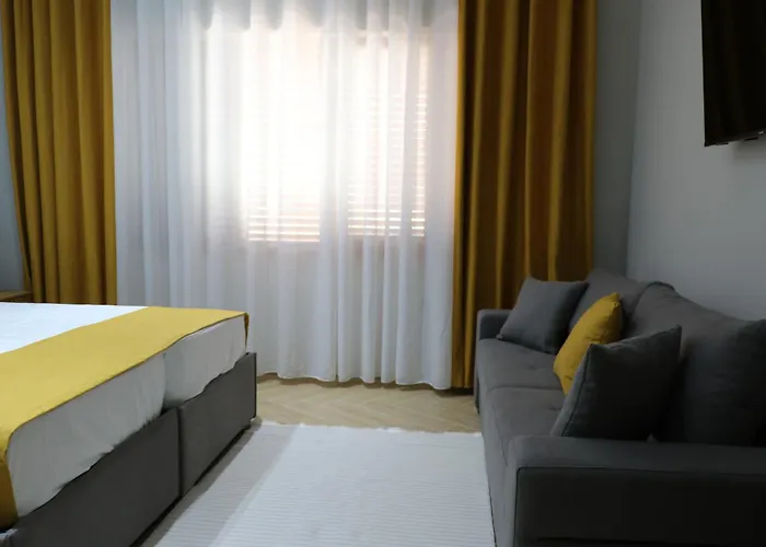 Hotel Grandstay Center