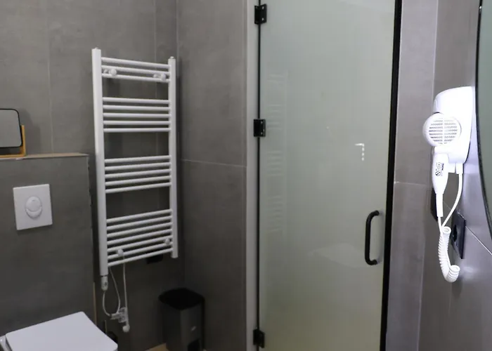Grandstay Center Hotel