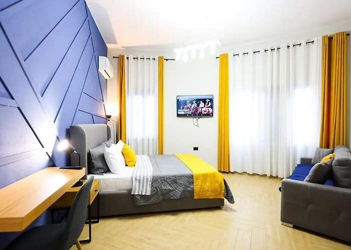 Grandstay Center Hotel