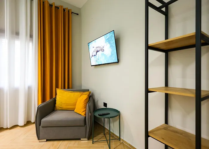 Grandstay Center Hotel *