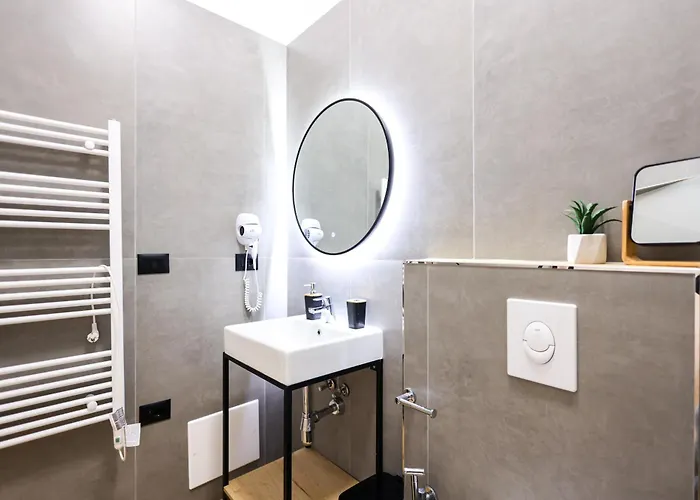 Hotel Grandstay Center *