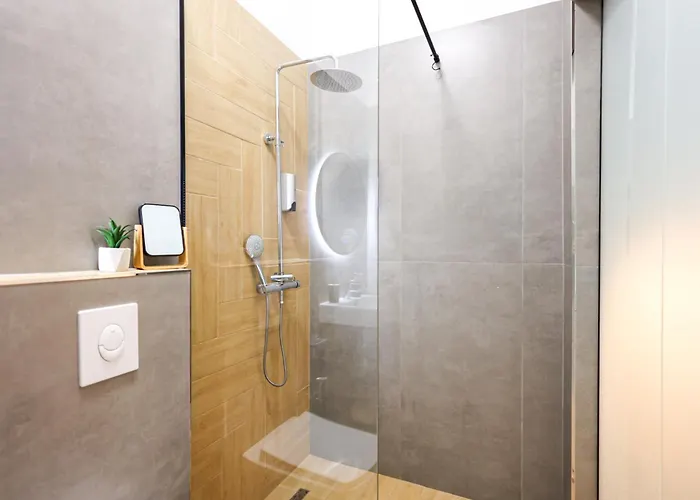 Hotel Grandstay Center *